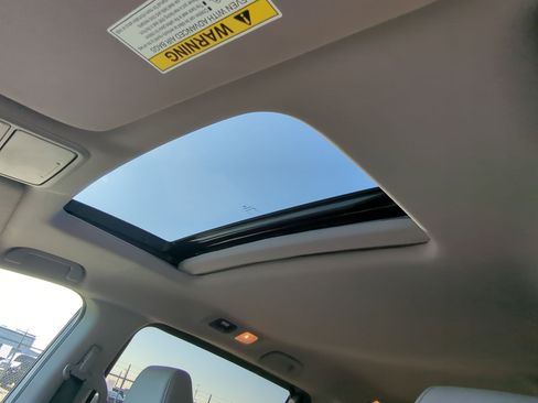 Certified 2024 Honda Odyssey EX-L image 16