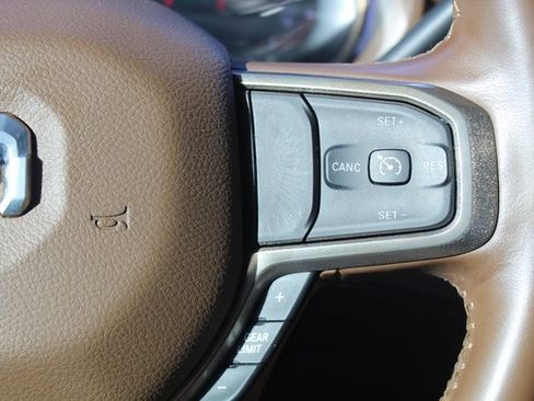 Used 2024 RAM 2500 Limited w/ Towing Technology Group image 26