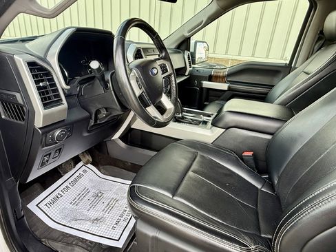 Used 2019 Ford F150 Lariat w/ Trailer Tow Package image 9