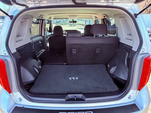 Used 2009 Scion xB FWD image 17