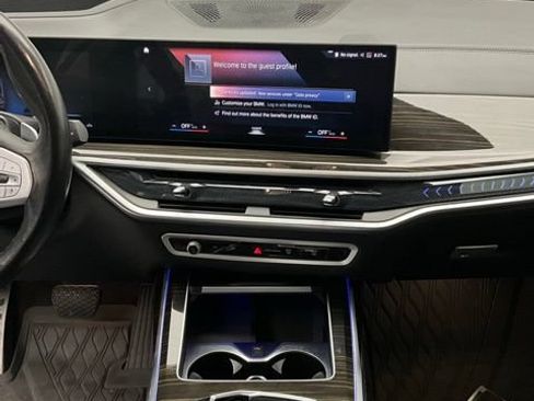 Used 2023 BMW X7 xDrive40i AWD/4WD image 10