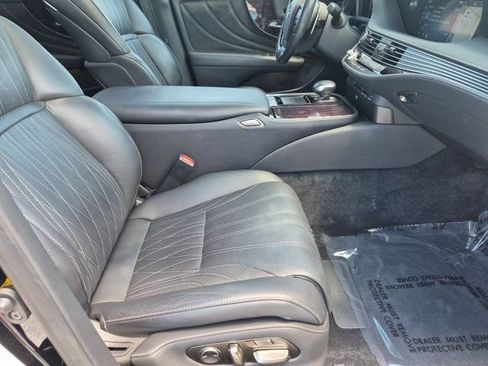 Used 2018 Lexus LS 500 AWD w/ Luxury Package image 21