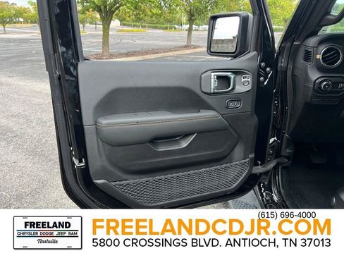 New 2025 Jeep Wrangler Unlimited Sahara AWD/4WD image 18