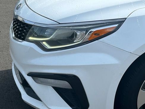 Used 2019 Kia Optima S w/ S Panoramic Sunroof Package FWD image 12