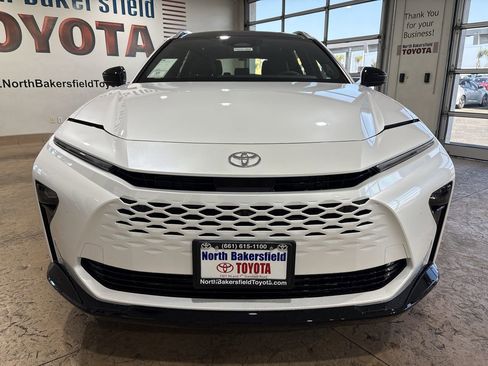 New 2025 Toyota Crown Signia image 5