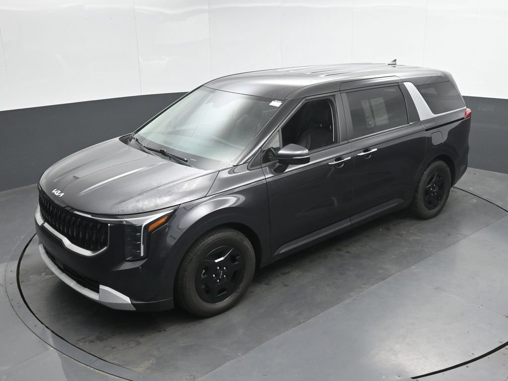 Used 2025 Kia Carnival FWD image 38
