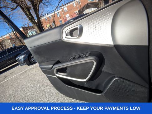 Used 2022 Kia Soul LX image 30