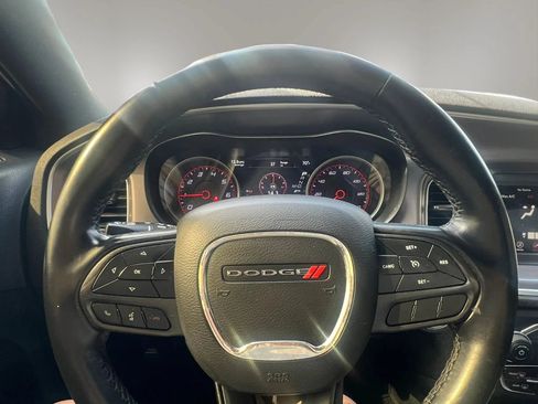 Used 2022 Dodge Charger SXT RWD image 18