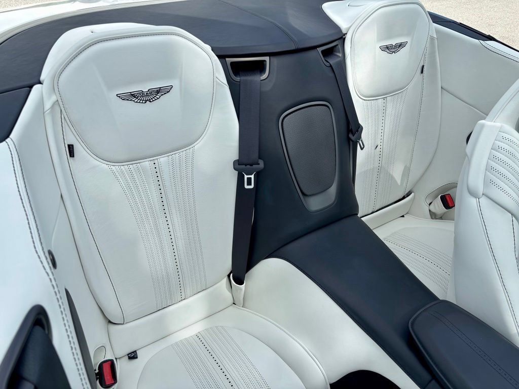 Used 2023 Aston Martin DB11 Volante RWD image 26