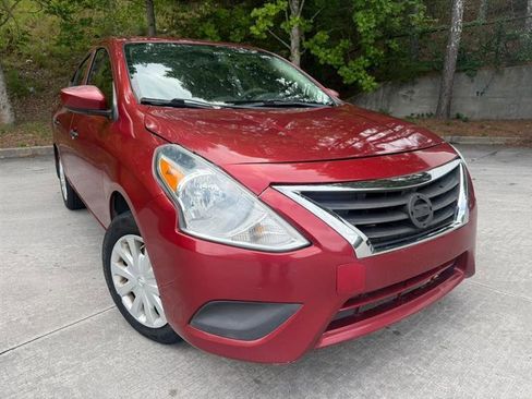 Used 2017 Nissan Versa S Plus FWD image 1