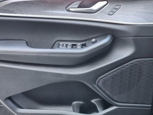 New 2025 Jeep Grand Cherokee L Limited w/ Black Appearance Package image 18