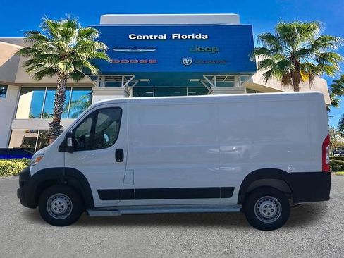 Used 2025 RAM ProMaster 2500 w/ U-Haul Equipment Group FWD image 8