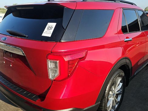 Used 2021 Ford Explorer XLT w/ Equipment Group 202A RWD image 4