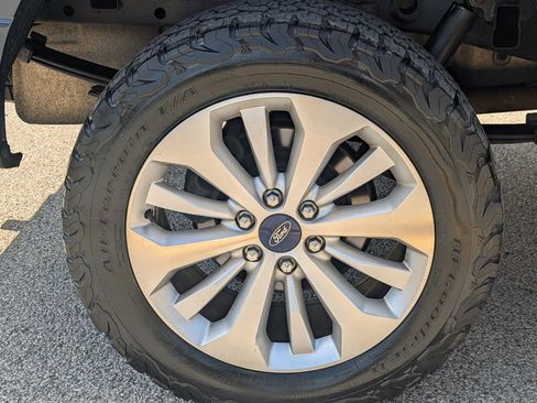 Used 2016 Ford F150 XL w/ Equipment Group 101A Mid AWD/4WD image 20