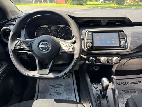 Used 2023 Nissan Kicks S FWD image 8