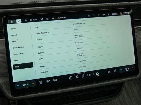 Used 2022 Rivian R1T Adventure image 4