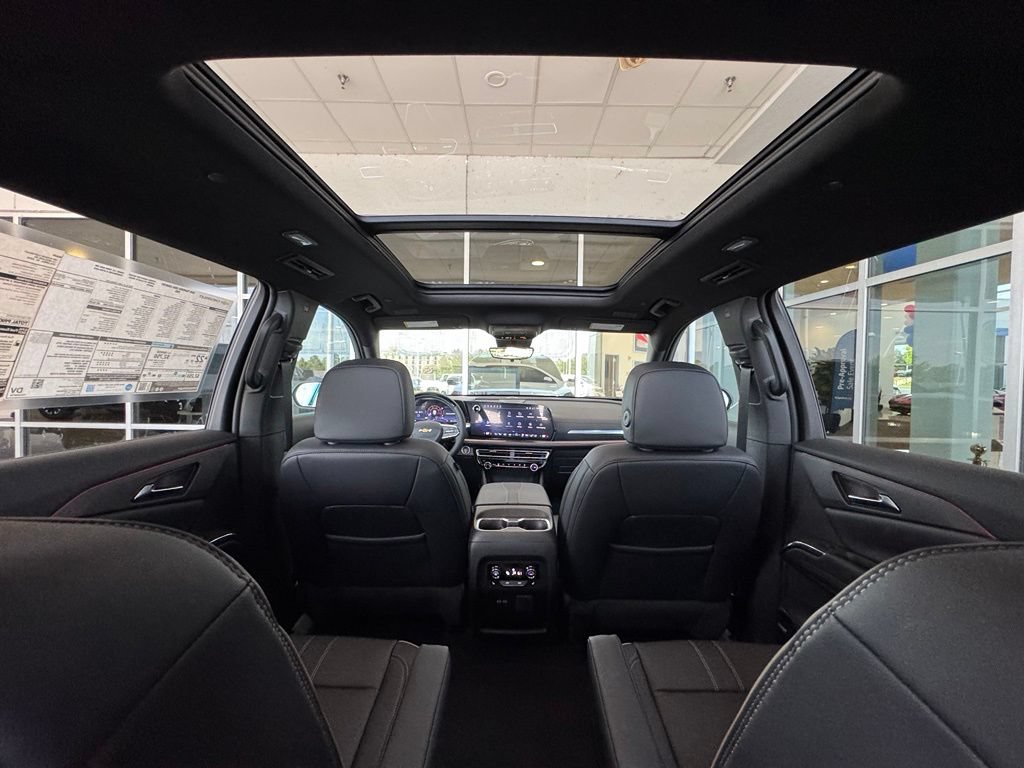 New 2026 Chevrolet Traverse High Country w/ LPO, Floor Liner Package FWD image 4