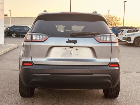 Used 2021 Jeep Cherokee Latitude Plus image 6