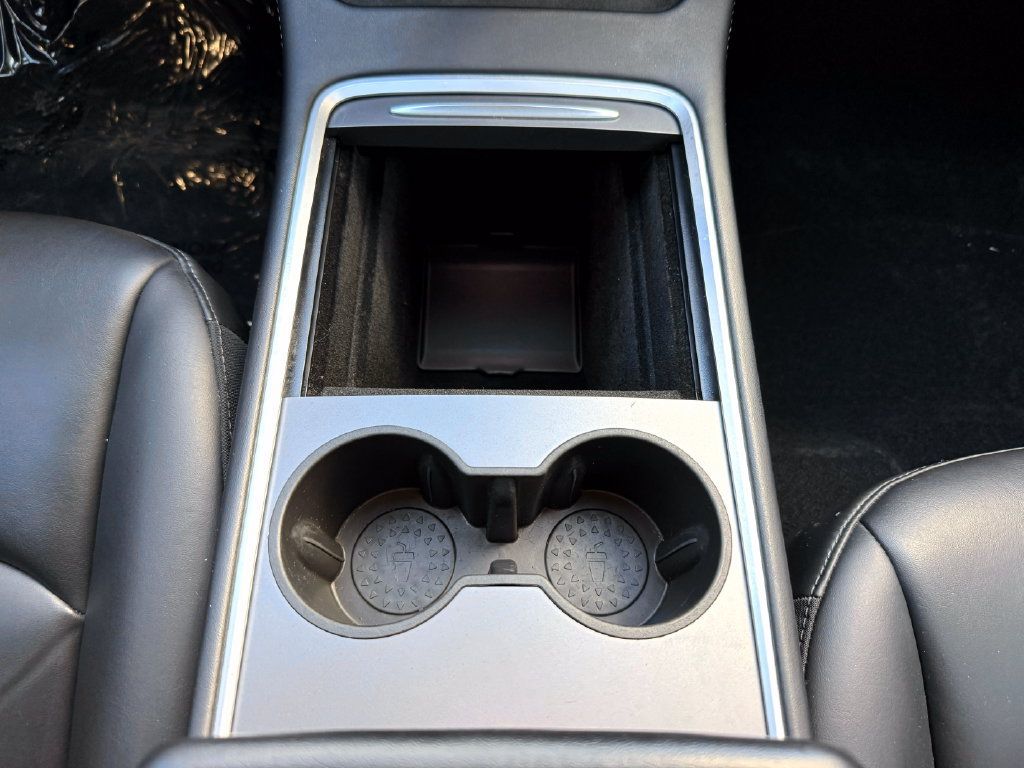 Used 2022 Tesla Model 3 Performance AWD/4WD image 32