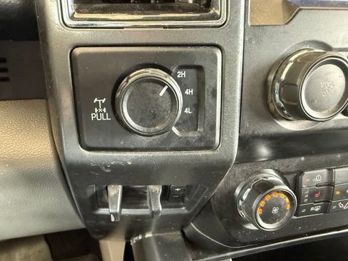 Used 2020 Ford F250 XLT w/ XLT Premium Package AWD/4WD image 19