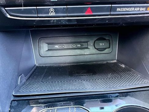 Used 2021 Volkswagen Atlas SEL Premium image 16