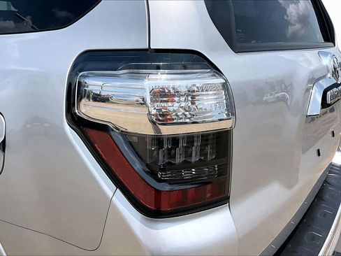 Used 2023 Toyota 4Runner Limited AWD/4WD image 29
