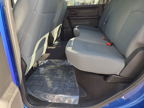 Used 2017 RAM 2500 Tradesman w/ Chrome Appearance Group image 21