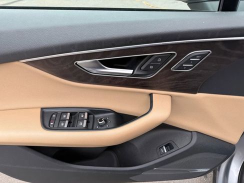 Used 2020 Audi Q7 3.0T Premium Plus w/ Premium Plus Package image 32