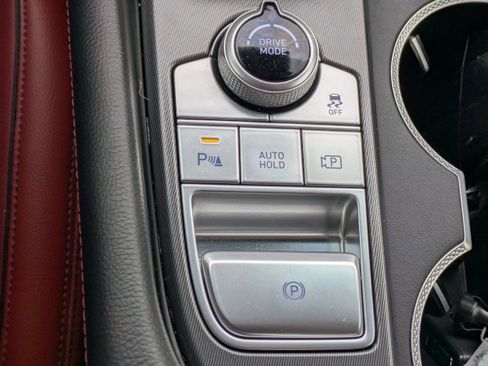 Used 2024 Genesis G70 3.3T Advanced image 27