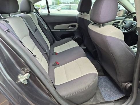 Used 2014 Chevrolet Cruze LS FWD image 15