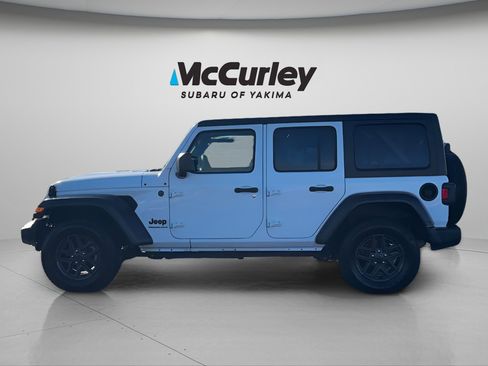 Used 2024 Jeep Wrangler Unlimited Sport image 2