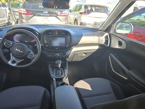 Used 2024 Kia Soul LX w/ Option Group 015 image 15