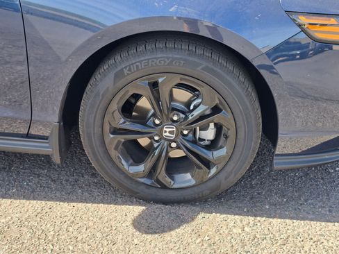 Used 2025 Honda Accord SE image 10