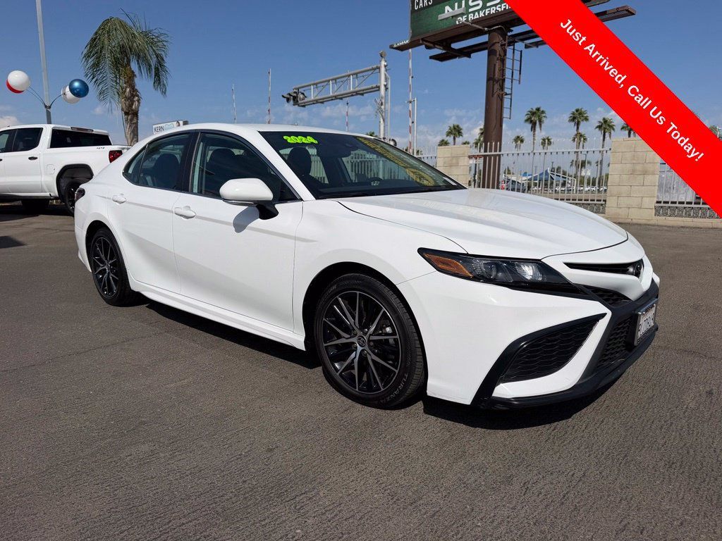 Used 2024 Toyota Camry SE w/ Convenience Package FWD 360° Tour