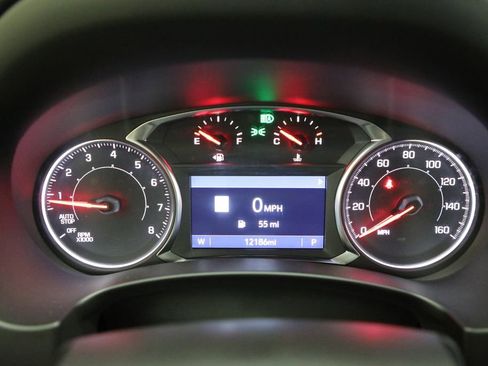 Certified 2024 GMC Terrain SLT w/ Infotainment Package II AWD/4WD image 4