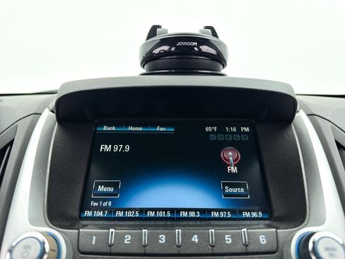 Used 2016 Chevrolet Equinox LT w/ Convenience Package image 3