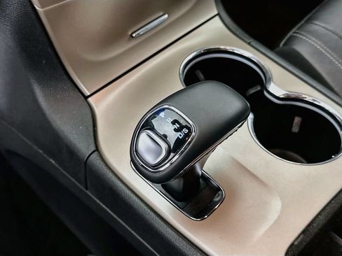 Used 2014 Jeep Grand Cherokee Limited RWD image 16