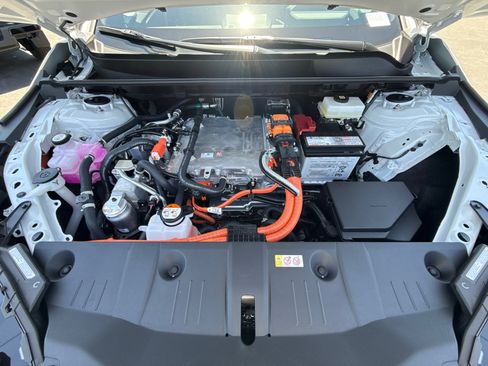 New 2026 Toyota C-HR AWD/4WD image 7