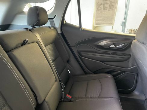 Used 2024 GMC Terrain SLE image 35