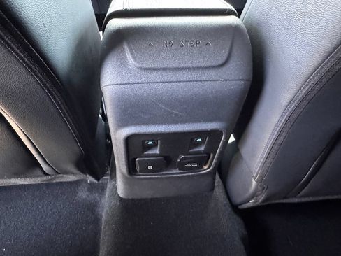 Certified 2024 Ford Bronco Wildtrak AWD/4WD image 28