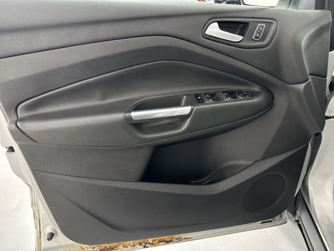 Used 2015 Ford Escape SE w/ Equipment Group 201A FWD image 20