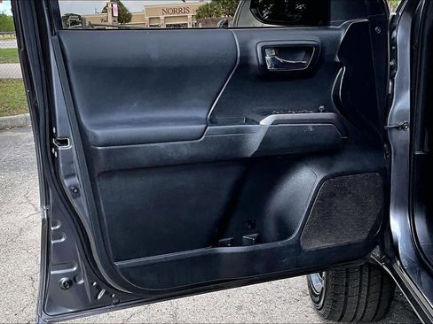Used 2022 Toyota Tacoma TRD Sport RWD image 26