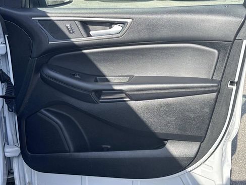 Used 2024 Ford Edge SEL image 14