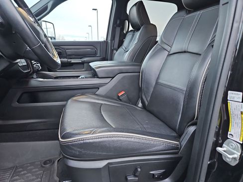 Used 2023 RAM 3500 Limited image 18