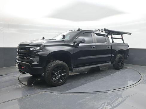 Used 2023 Chevrolet Silverado 1500 LT Trail Boss w/ LPO, Dark Essentials Package AWD/4WD image 1