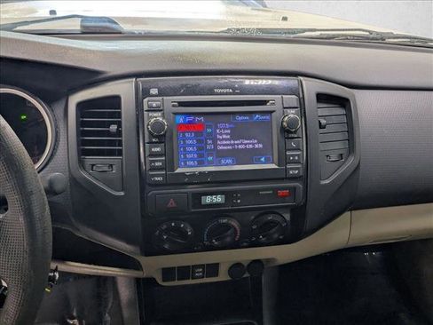 Used 2013 Toyota Tacoma PreRunner w/ Convenience Pkg image 11