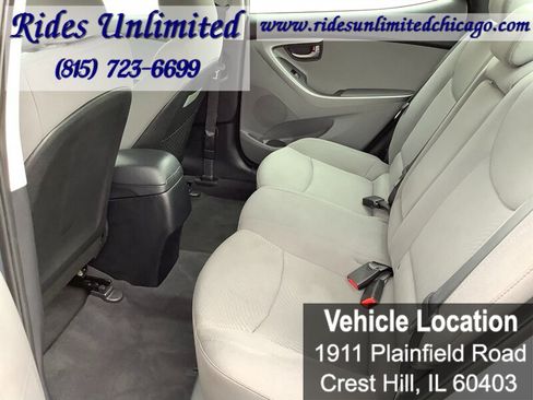 Used 2015 Hyundai Elantra SE FWD image 14