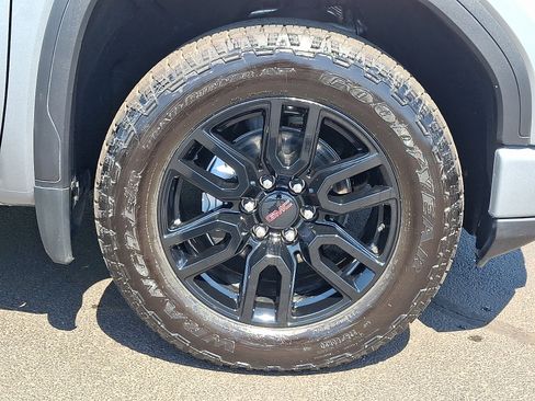 Used 2025 GMC Sierra 1500 Elevation AWD/4WD image 8