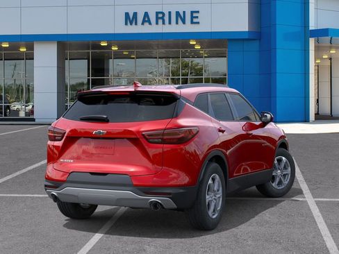 New 2026 Chevrolet Blazer LT w/ Convenience Package FWD image 4