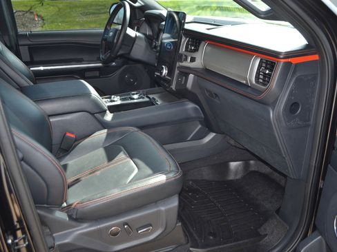 Used 2024 Ford Expedition Timberline image 5